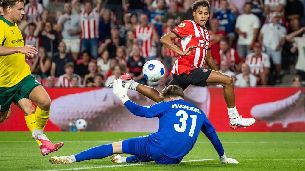 Title defender PSV starts season with dropped points at home against Fortuna Sittard