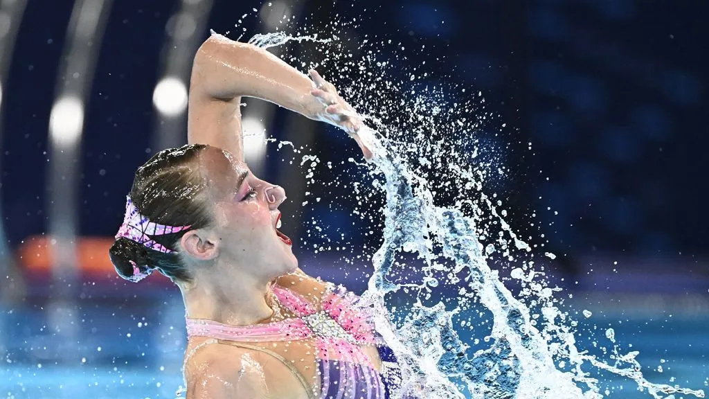 Synchronized swimmer Steenbeek narrowly misses a medal in Paris — judging again favors the favourites