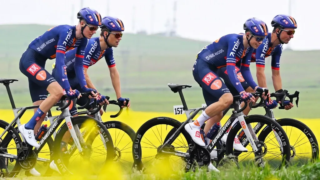 Picnic-PostNL cycling team fails to submit key documents on time to UCI
