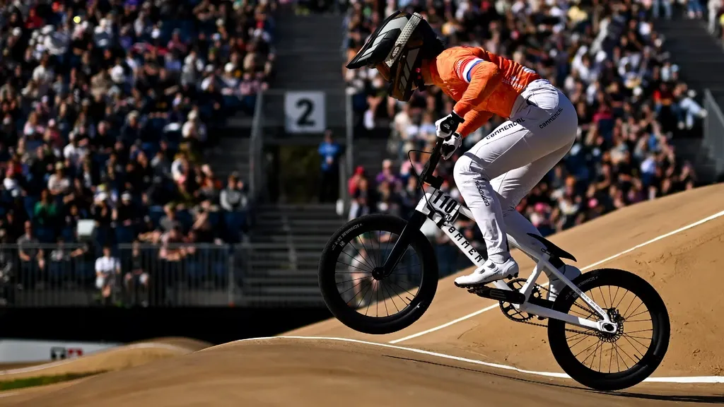 BMX star Smulders speeds to 31st World Cup victory and takes lead in the standings
