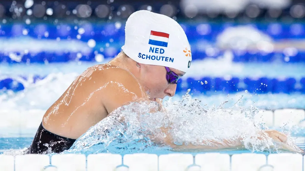 Schouten just misses a medal in 200m breaststroke at European Championships — Russian Chikunova shines