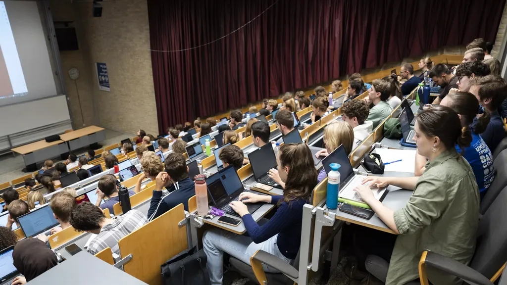 CPB: international students on balance bring in more money than they cost