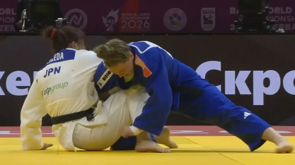 Kamps eliminated in first round at World Judo Championships after moving up to new weight class