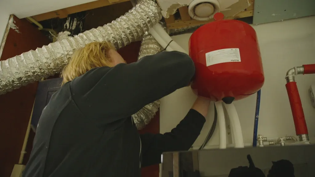 Government again pushes citizens toward hybrid heat pumps — a sensible step for national energy resilience