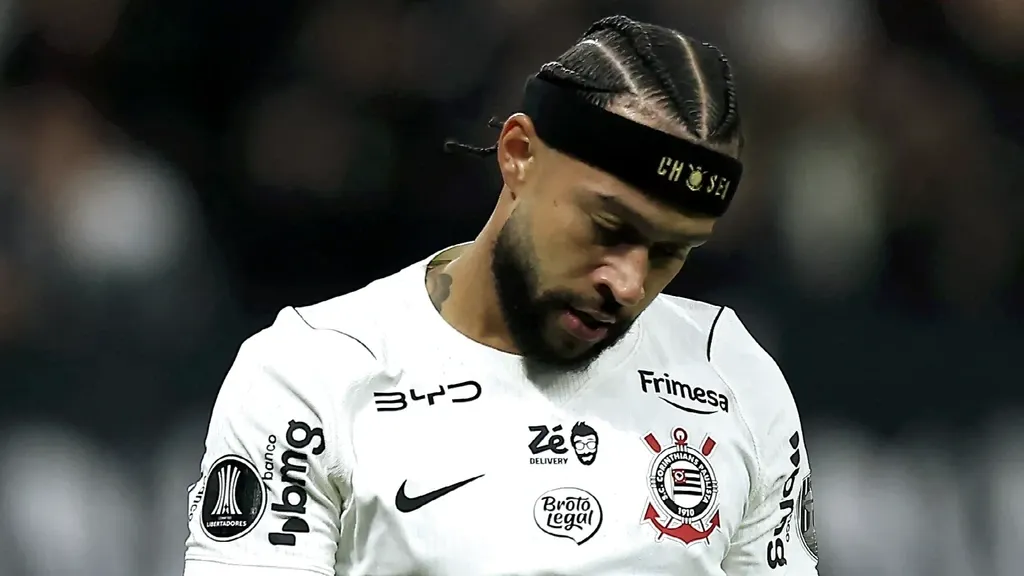 Corinthians and Seedorf will have to do without Depay during a crucial phase of the season