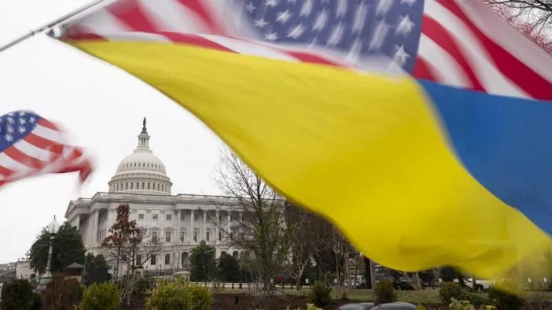 The Economist reports a new US plan to settle the situation in Ukraine — Kiev may be asked to give up NATO bid