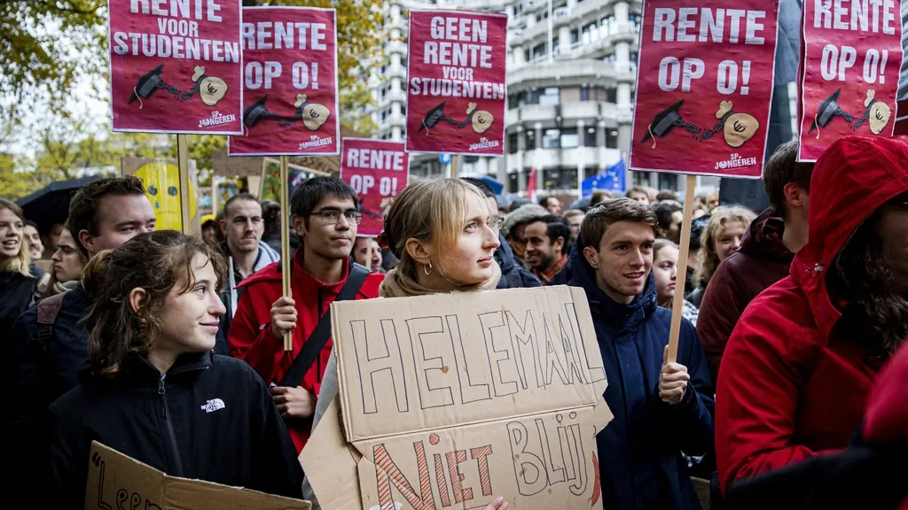More people with €50,000 student debt or more — “nobody chooses that”