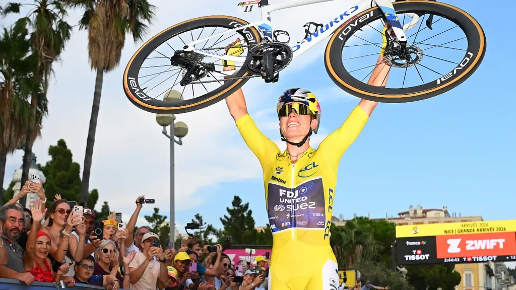 Vollering breaks rival Niewiadoma on final climb and seals second Tour win