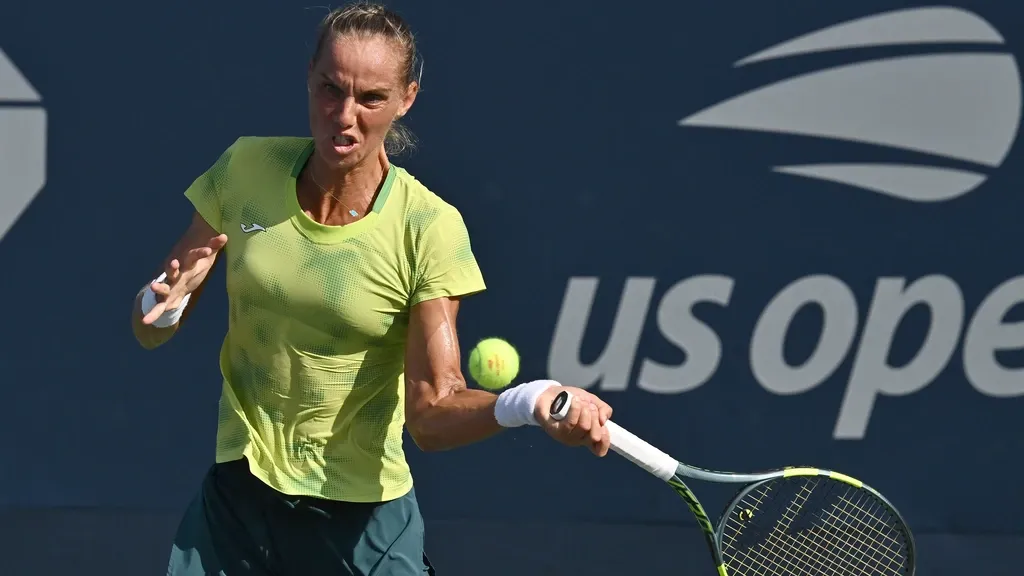 Rus exits on a rainy US Open day; matches for De Jong and Van de Zandschulp postponed