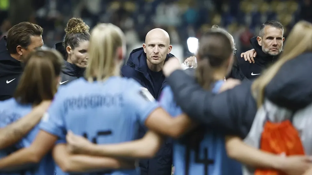 Veurink’s plan carried out to perfection by Oranje — thanks to Pelova and Wilms