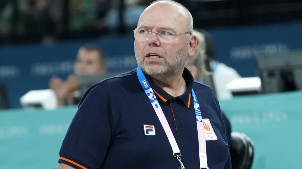 Wheelchair basketball coach Van der Linden now also permanently suspended by international body