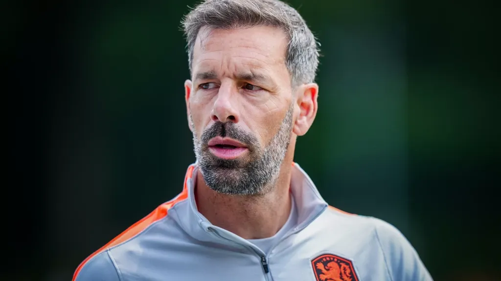 Van Nistelrooij, Ramzi and three Spaniards in Xavi's Oranje coaching staff