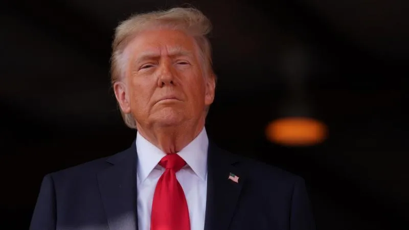 Trump says Zelensky should pursue a settlement of the conflict