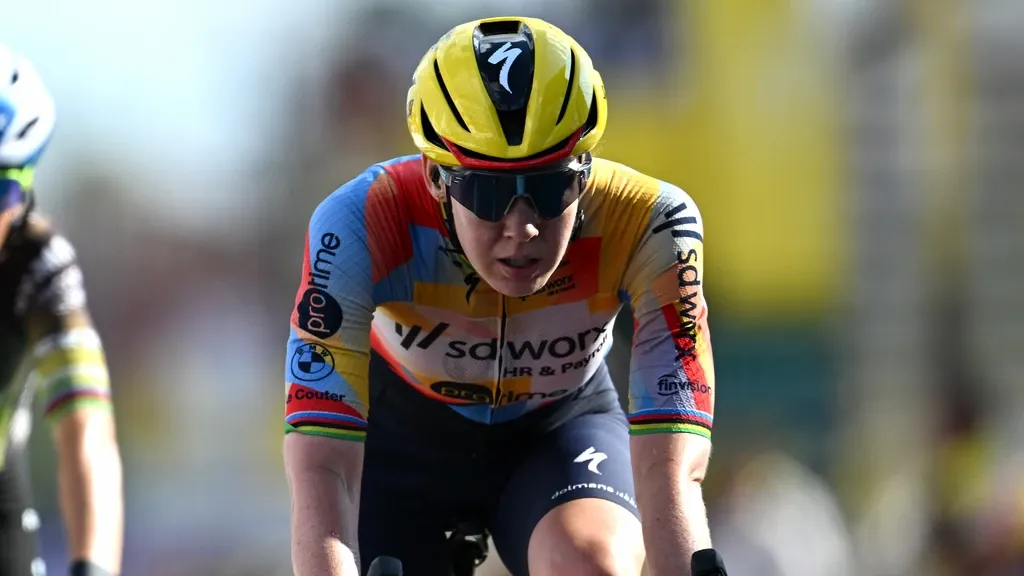 Van der Breggen withdraws from Tour after ‘tough week of racing’