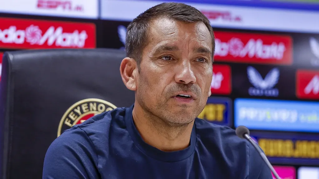 Van Bronckhorst expects a stronger Feyenoord: 'The drop-off wasn't in the physical part'