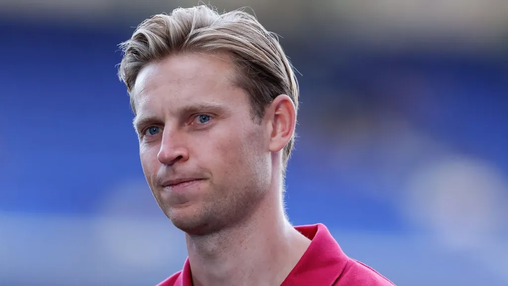 De Jong's Knee Injury Worse Than Oranje Thought: 'Very Frustrated About It'