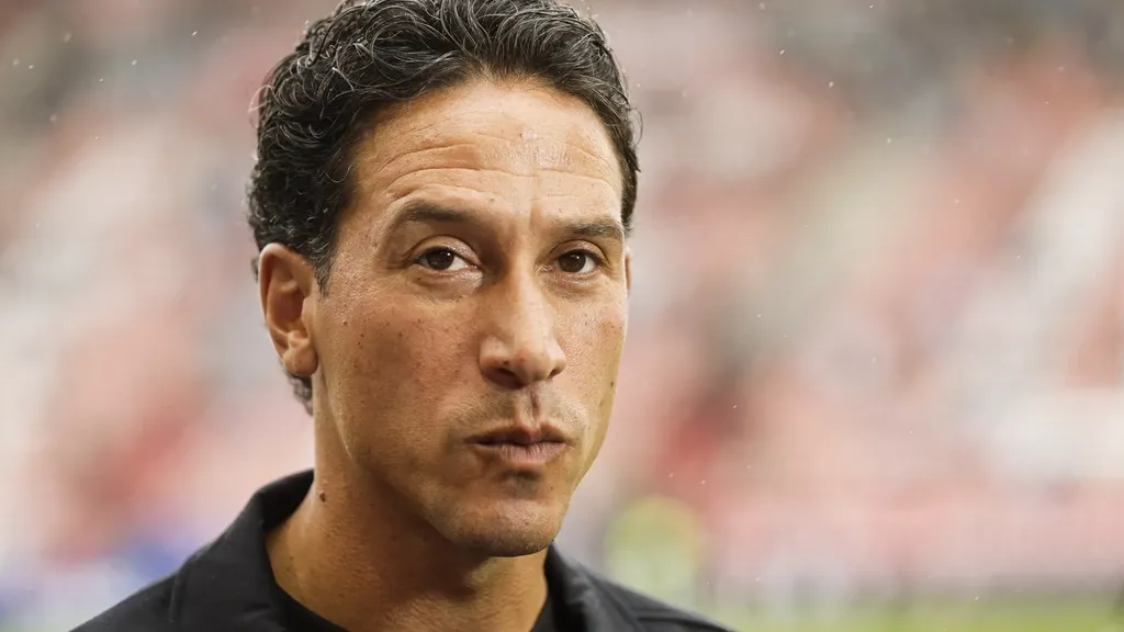 Correia, after false start with Utrecht, gets backing from Bosz and Jans: 'Give the man time'