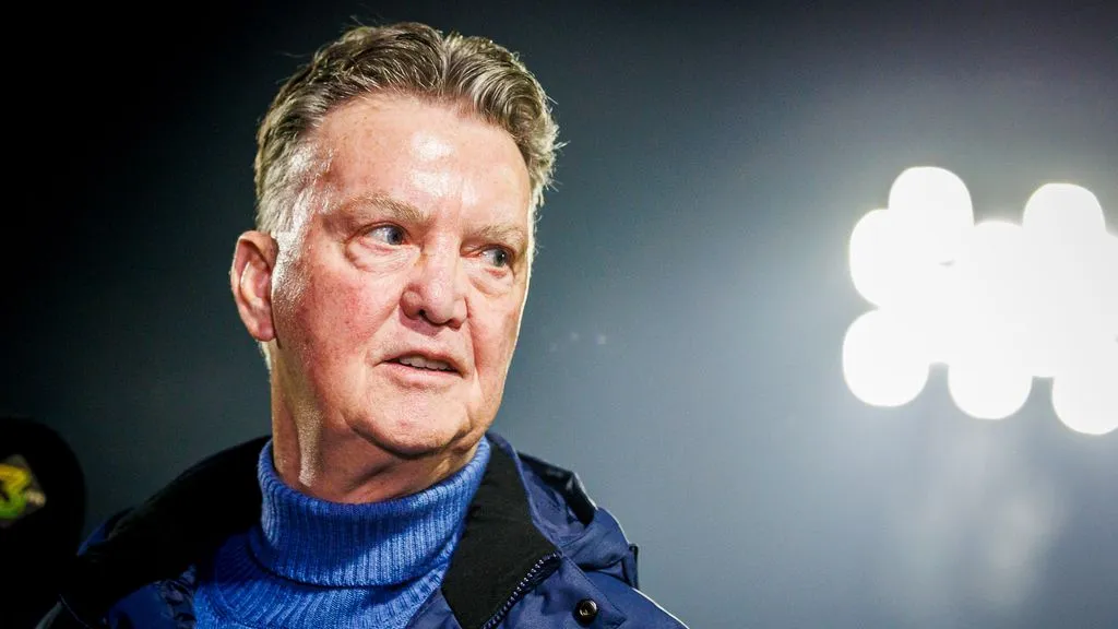 Van Gaal not contacted by KNVB, which opts for 'caution over speed'