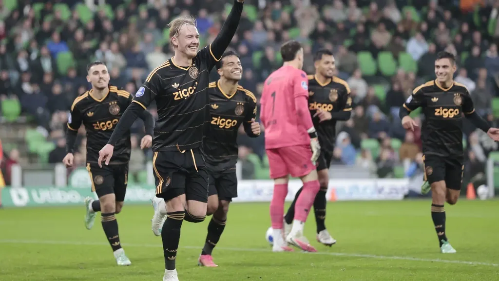 Ajax bounces back and secures big away win at FC Groningen (2-5)