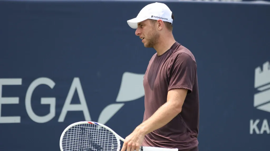 Griekspoor kicks off US hard-court season with narrow loss