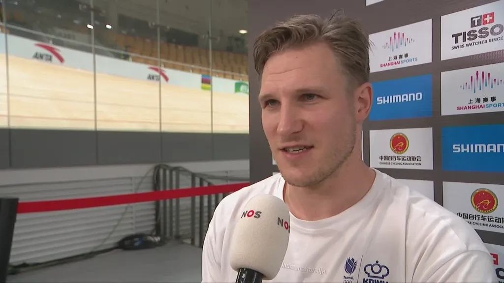 Two more world titles, but struggling Hoogland will first see a mental coach