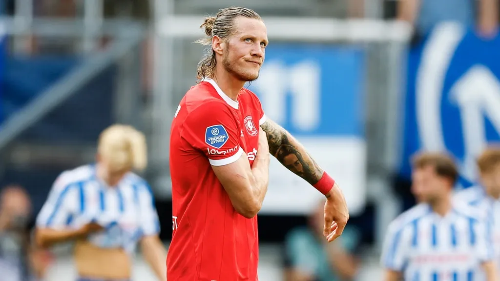 Twente fails to score after six-goal European romp, loses in Heerenveen